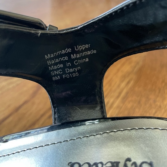 Style & Co Patent Sandals, Size 8M - Picture 7 of 7